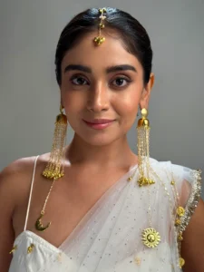 858D8486-DFFA-47D2-A379-C35B76047634_525x700